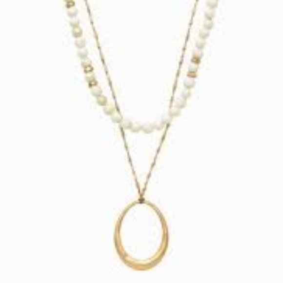 Natia Layered Necklace (3 in 1) - Picture 3 of 4